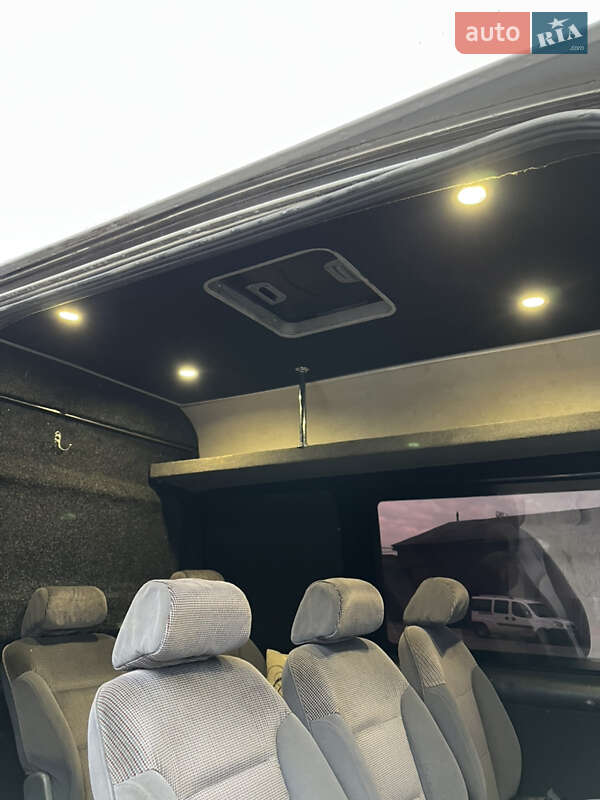 Мінівен Mercedes-Benz Sprinter 2005 в Нововолинську фото 20 Мінівен Mercedes-Benz Sprinter 2005 в Нововолинську