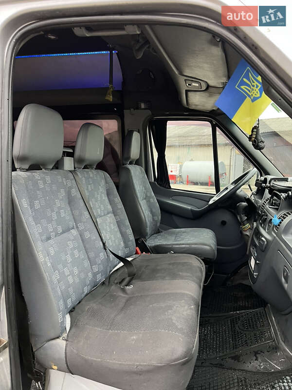 Мінівен Mercedes-Benz Sprinter 2005 в Нововолинську фото 23 Мінівен Mercedes-Benz Sprinter 2005 в Нововолинську