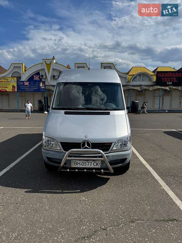 Вантажний фургон Mercedes-Benz Sprinter 2004 в Одесі фото 16 Вантажний фургон Mercedes-Benz Sprinter 2004 в Одесі