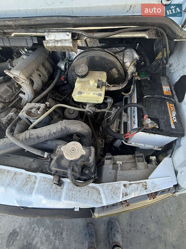 Микроавтобус грузовой (до 3,5т) Mercedes-Benz Sprinter 1998 в Одессе фото 18 Микроавтобус грузовой (до 3,5т) Mercedes-Benz Sprinter 1998 в Одессе