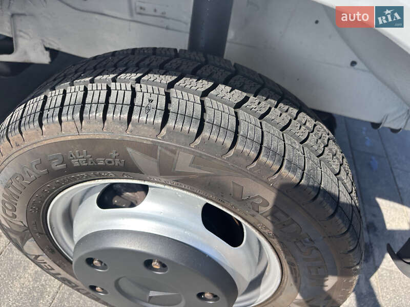 Вантажний фургон Mercedes-Benz Sprinter 2005 в Луцьку