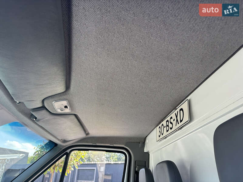 Вантажний фургон Mercedes-Benz Sprinter 2005 в Луцьку