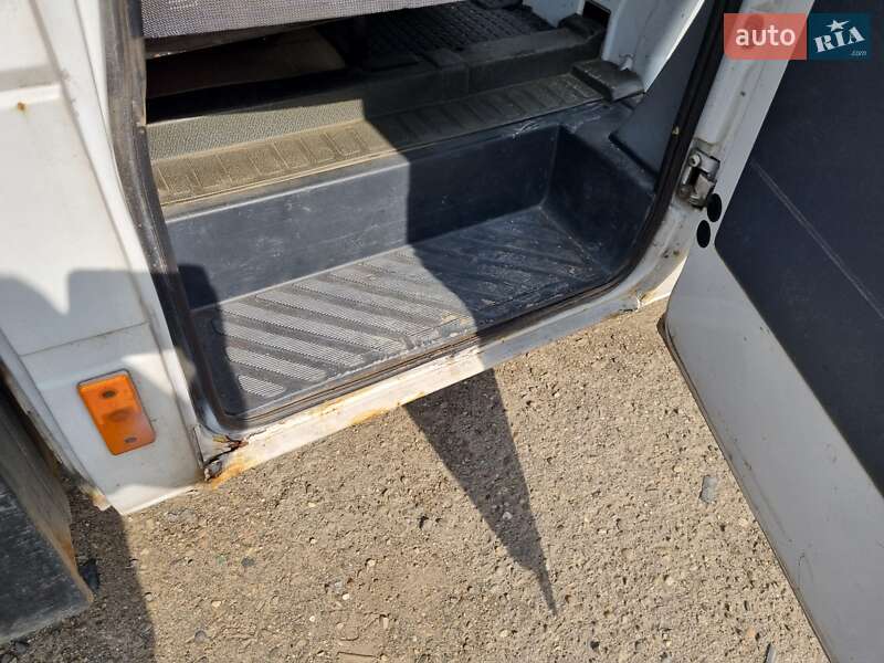 Автовоз Mercedes-Benz Sprinter 2004 в Чернівцях фото 20 Автовоз Mercedes-Benz Sprinter 2004 в Чернівцях