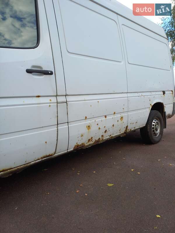 Грузовой фургон Mercedes-Benz Sprinter 2005 в Овруче фото 6 Грузовой фургон Mercedes-Benz Sprinter 2005 в Овруче