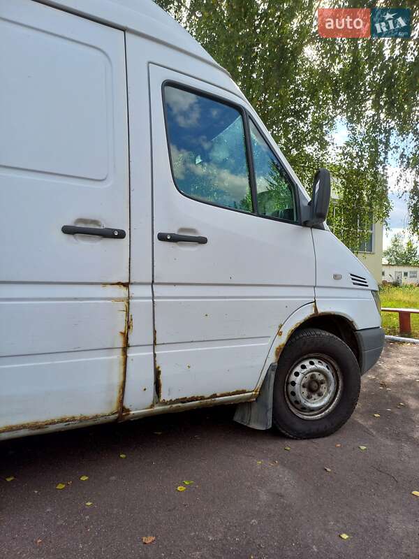 Грузовой фургон Mercedes-Benz Sprinter 2005 в Овруче фото 15 Грузовой фургон Mercedes-Benz Sprinter 2005 в Овруче