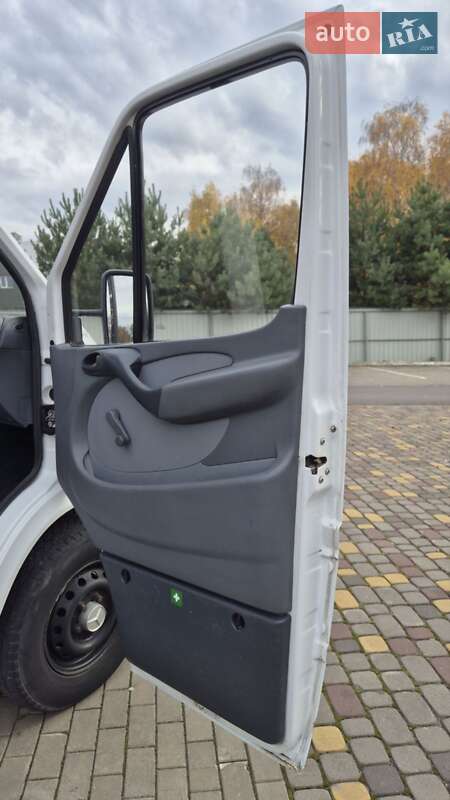 Грузовой фургон Mercedes-Benz Sprinter 2004 в Луцке