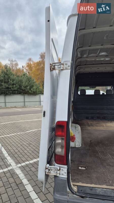 Грузовой фургон Mercedes-Benz Sprinter 2004 в Луцке
