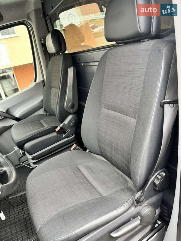 Грузовой фургон Mercedes-Benz Sprinter 2014 в Тернополе