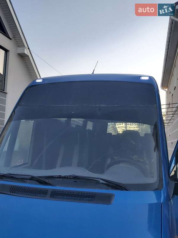 Туристичний / Міжміський автобус Mercedes-Benz Sprinter 2000 в Одесі