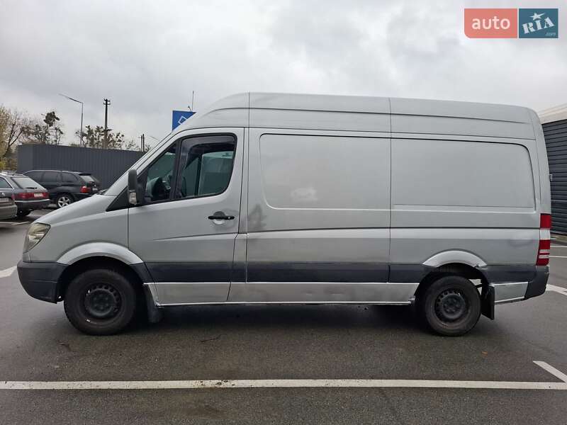 Вантажний фургон Mercedes-Benz Sprinter 2006 в Києві