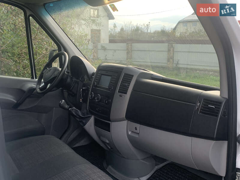 Грузопассажирский фургон Mercedes-Benz Sprinter 2016 в Стрые фото 12 Грузопассажирский фургон Mercedes-Benz Sprinter 2016 в Стрые