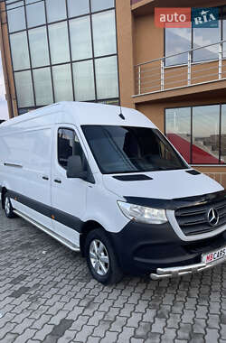 Вантажний фургон Mercedes-Benz Sprinter 2018 в Ужгороді