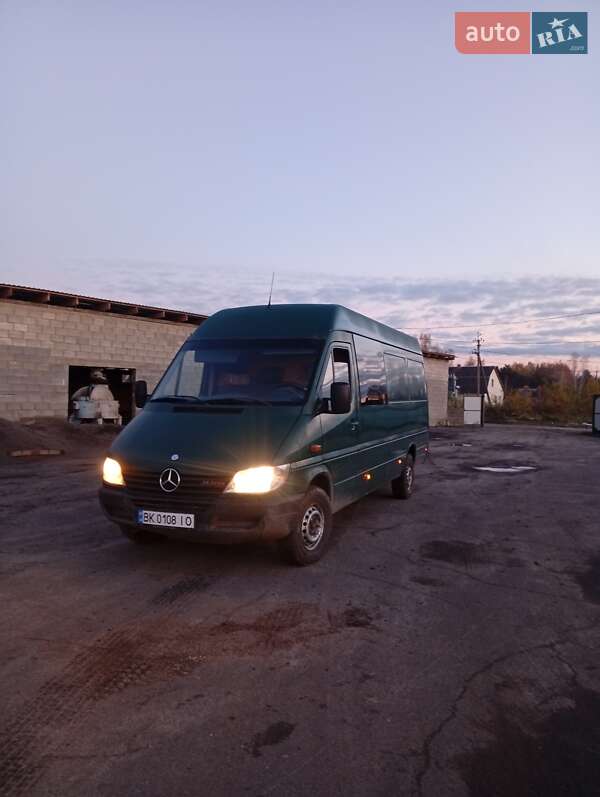 Mercedes-Benz Sprinter 2003 Mercedes-Benz Sprinter 2003