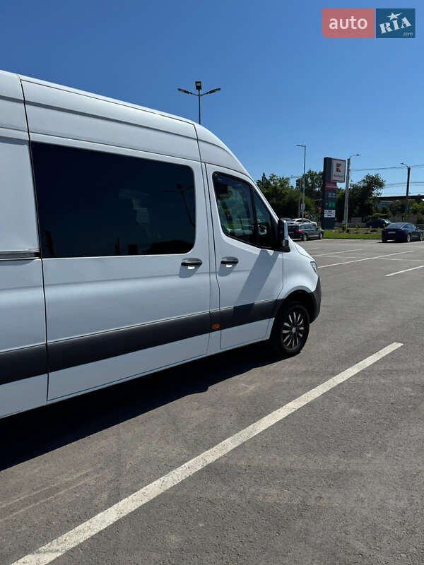 Минивэн Mercedes-Benz Sprinter 2019 в Сторожинце