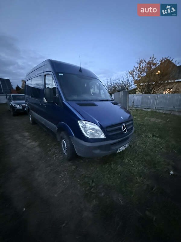 Мікроавтобус вантажний (до 3,5т) Mercedes-Benz Sprinter 2007 в Ужгороді фото 4 Мікроавтобус вантажний (до 3,5т) Mercedes-Benz Sprinter 2007 в Ужгороді
