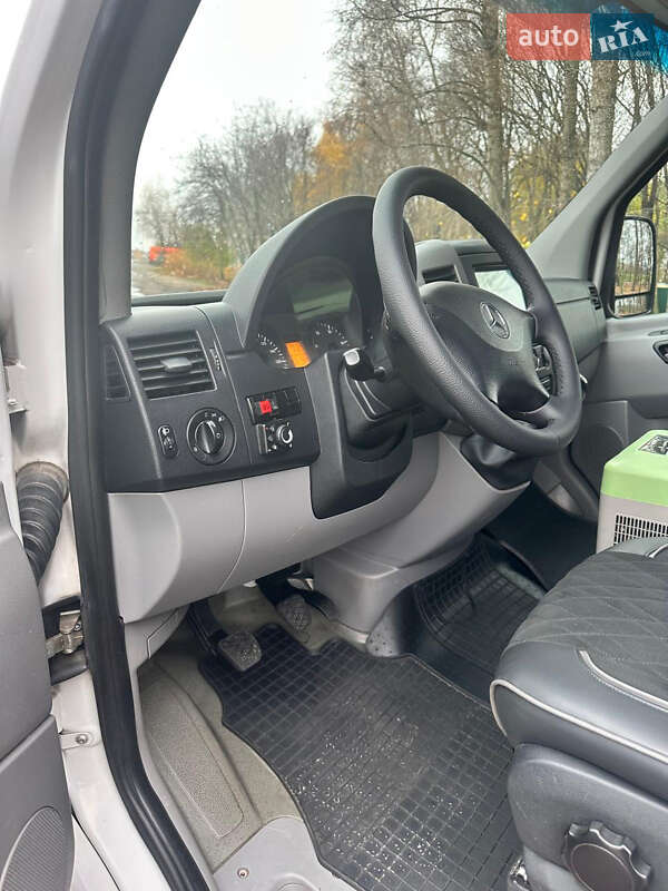 Минивэн Mercedes-Benz Sprinter 2008 в Киеве фото 9 Минивэн Mercedes-Benz Sprinter 2008 в Киеве