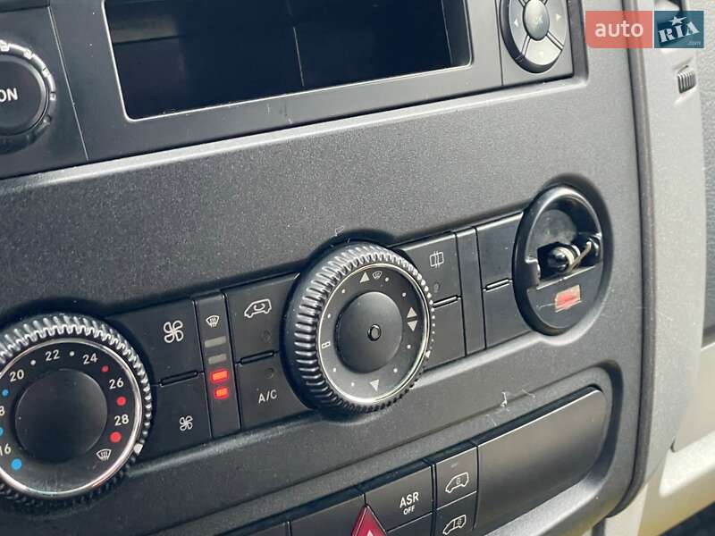 Мікроавтобус Mercedes-Benz Sprinter 2016 в Києві фото 35 Мікроавтобус Mercedes-Benz Sprinter 2016 в Києві