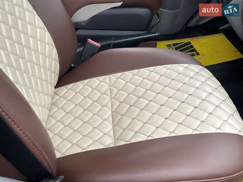 Мікроавтобус Mercedes-Benz Sprinter 2016 в Києві фото 47 Мікроавтобус Mercedes-Benz Sprinter 2016 в Києві