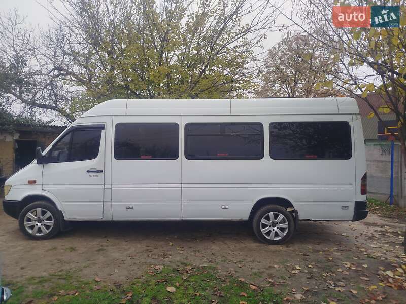Міський автобус Mercedes-Benz Sprinter 1997 в Кам'янському