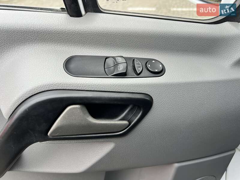 Туристичний / Міжміський автобус Mercedes-Benz Sprinter 2012 в Хотині фото 19 Туристичний / Міжміський автобус Mercedes-Benz Sprinter 2012 в Хотині