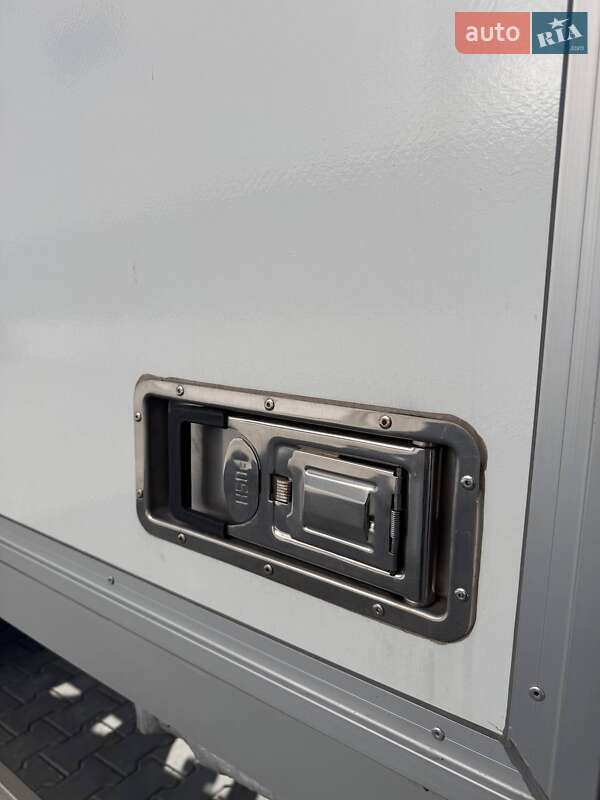 Микроавтобус грузовой (до 3,5т) Mercedes-Benz Sprinter 2019 в Львове