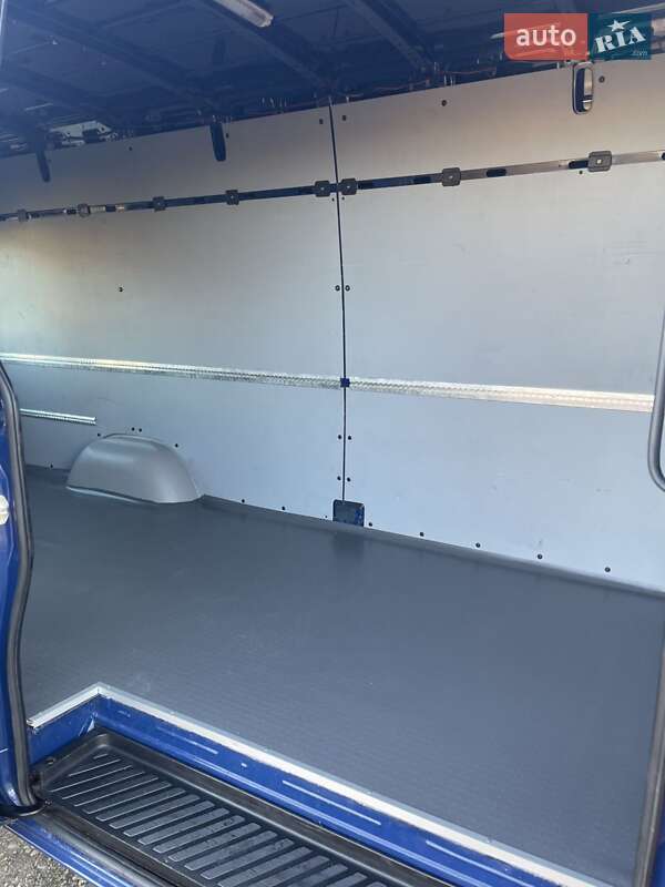 Грузовой фургон Mercedes-Benz Sprinter 2017 в Виноградове фото 16 Грузовой фургон Mercedes-Benz Sprinter 2017 в Виноградове