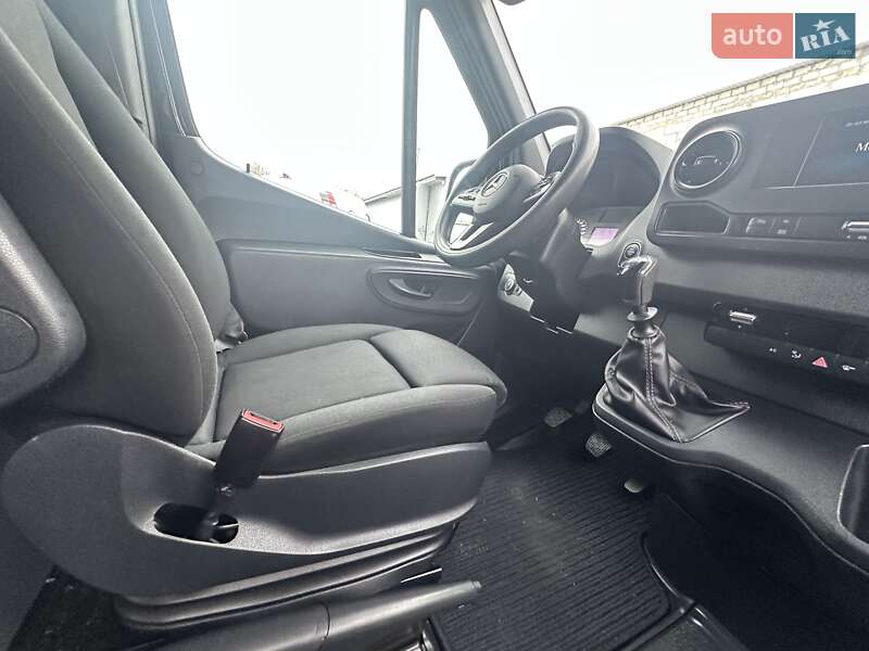 Вантажний фургон Mercedes-Benz Sprinter 2021 в Рівному