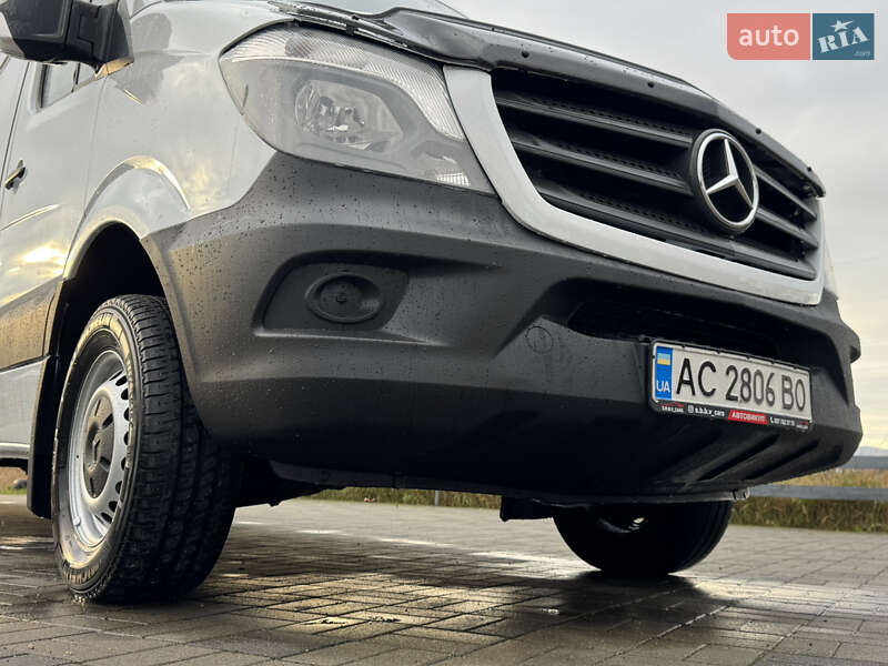 Вантажний фургон Mercedes-Benz Sprinter 2014 в Іршаві фото 27 Вантажний фургон Mercedes-Benz Sprinter 2014 в Іршаві