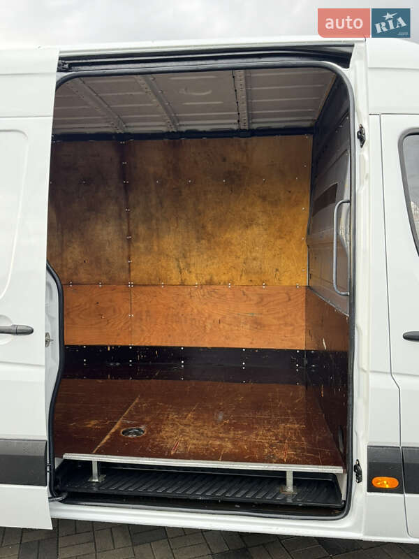 Вантажний фургон Mercedes-Benz Sprinter 2014 в Іршаві фото 44 Вантажний фургон Mercedes-Benz Sprinter 2014 в Іршаві