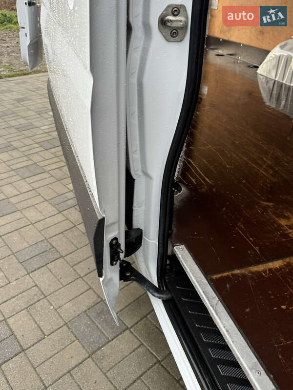 Вантажний фургон Mercedes-Benz Sprinter 2014 в Іршаві фото 48 Вантажний фургон Mercedes-Benz Sprinter 2014 в Іршаві