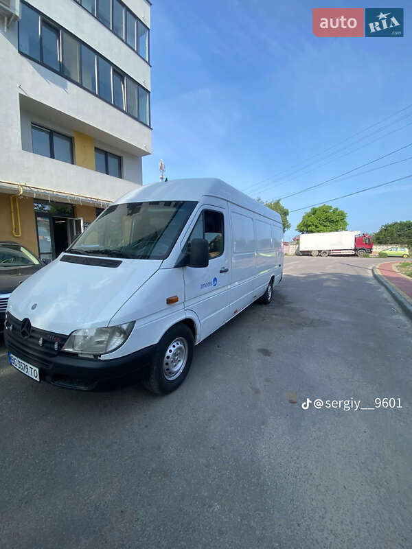Вантажний фургон Mercedes-Benz Sprinter 2002 в Львові