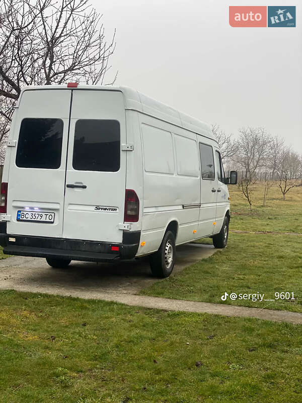 Вантажний фургон Mercedes-Benz Sprinter 2002 в Львові