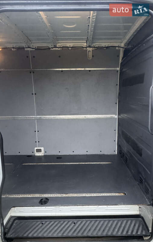 Вантажний фургон Mercedes-Benz Sprinter 2017 в Ковелі