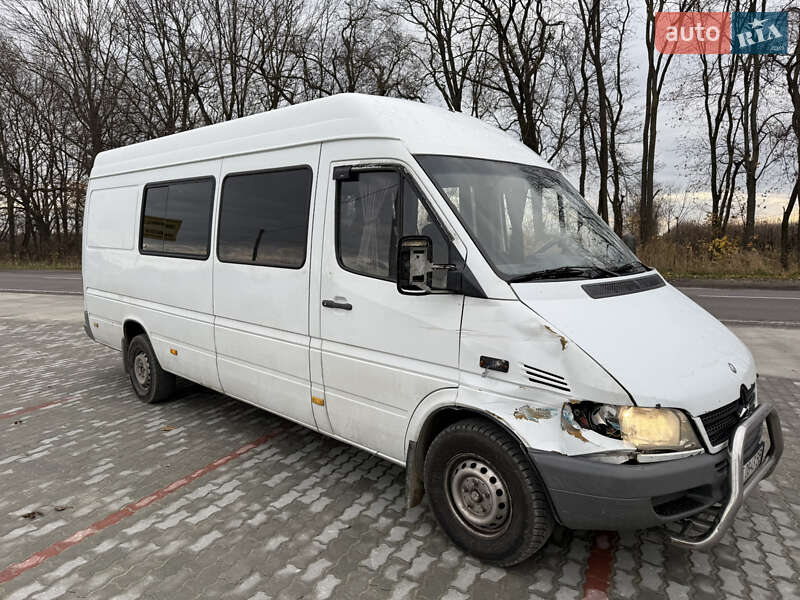 Mercedes-Benz Sprinter 2005