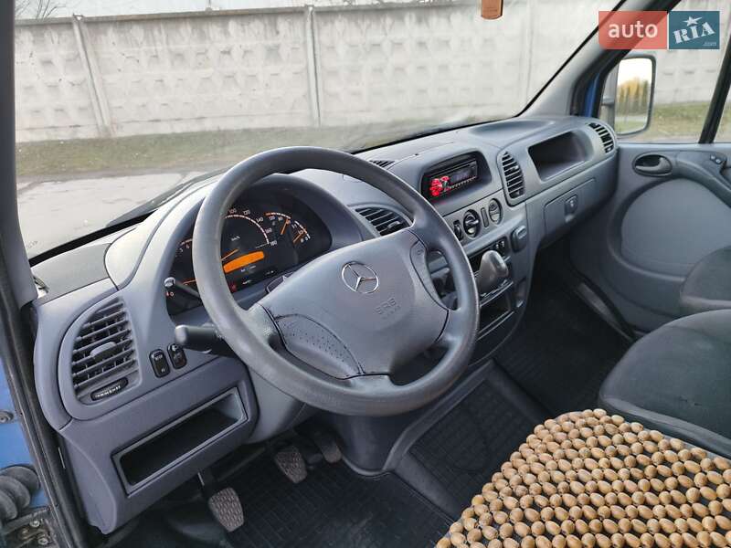 Микроавтобус Mercedes-Benz Sprinter 2003 в Шептицькому