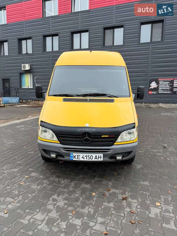 Mercedes-Benz Sprinter 2004 Mercedes-Benz Sprinter 2004