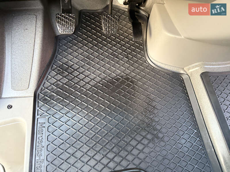 Мінівен Mercedes-Benz Sprinter 2016 в Рівному