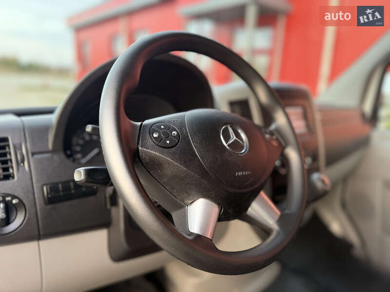 Мінівен Mercedes-Benz Sprinter 2016 в Рівному