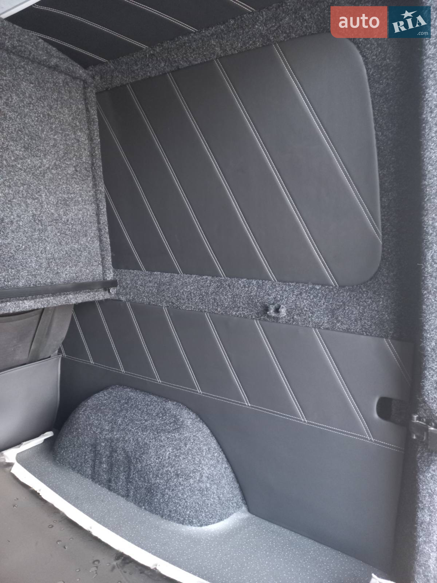 2014 Mercedes-Benz Sprinter - мініатюра 11