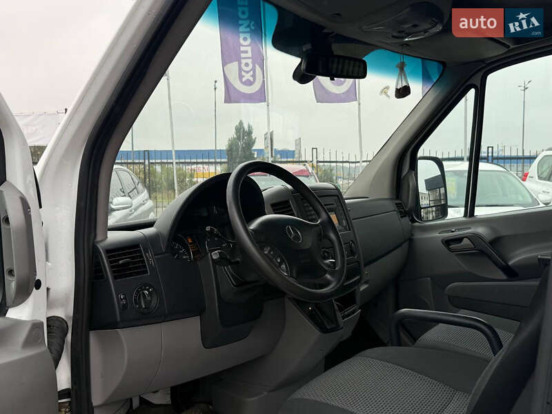 Вантажний фургон Mercedes-Benz Sprinter 2011 в Києві фото 9 Вантажний фургон Mercedes-Benz Sprinter 2011 в Києві