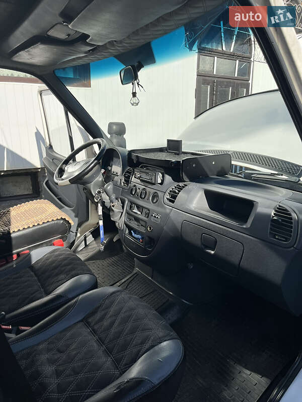 Грузовой фургон Mercedes-Benz Sprinter 2006 в Тлумаче фото 12 Грузовой фургон Mercedes-Benz Sprinter 2006 в Тлумаче