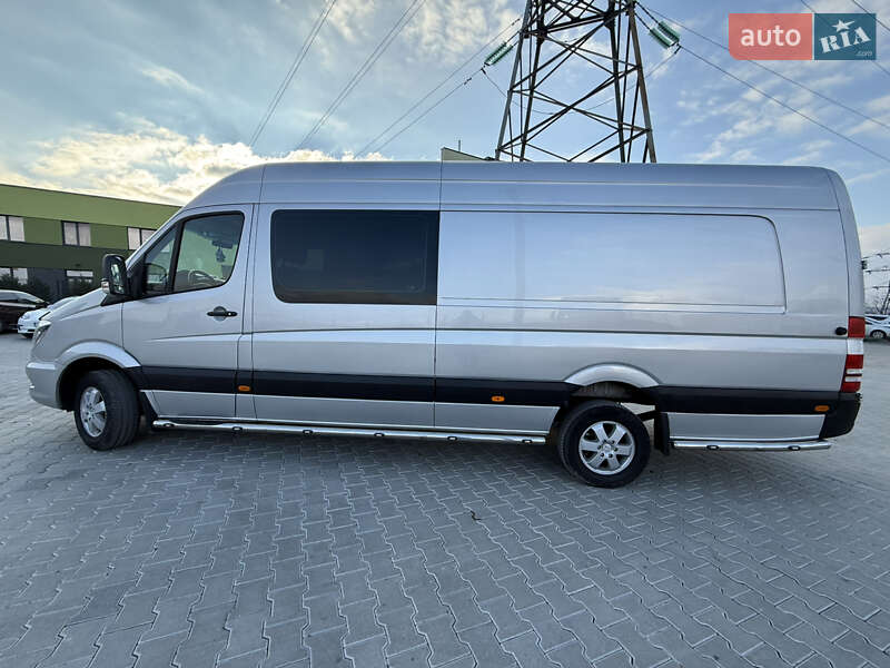 Вантажопасажирський фургон Mercedes-Benz Sprinter 2015 в Тернополі