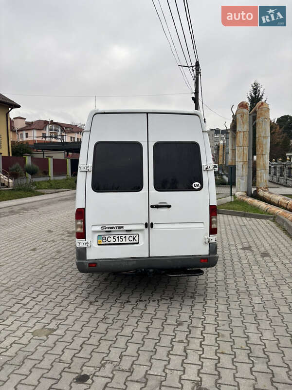 Грузовой фургон Mercedes-Benz Sprinter 2000 в Новояворовске фото 10 Грузовой фургон Mercedes-Benz Sprinter 2000 в Новояворовске