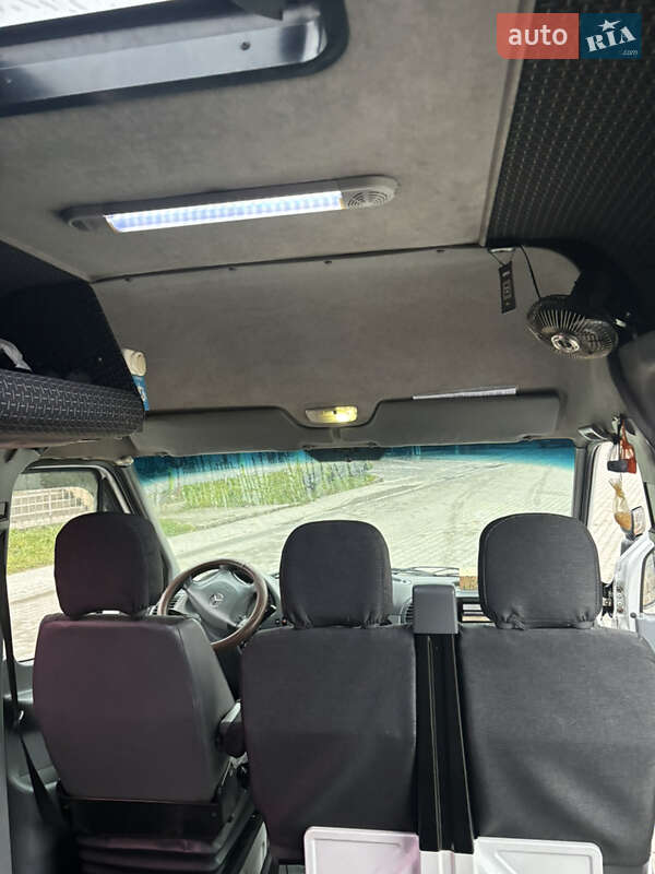 Грузовой фургон Mercedes-Benz Sprinter 2000 в Новояворовске фото 15 Грузовой фургон Mercedes-Benz Sprinter 2000 в Новояворовске