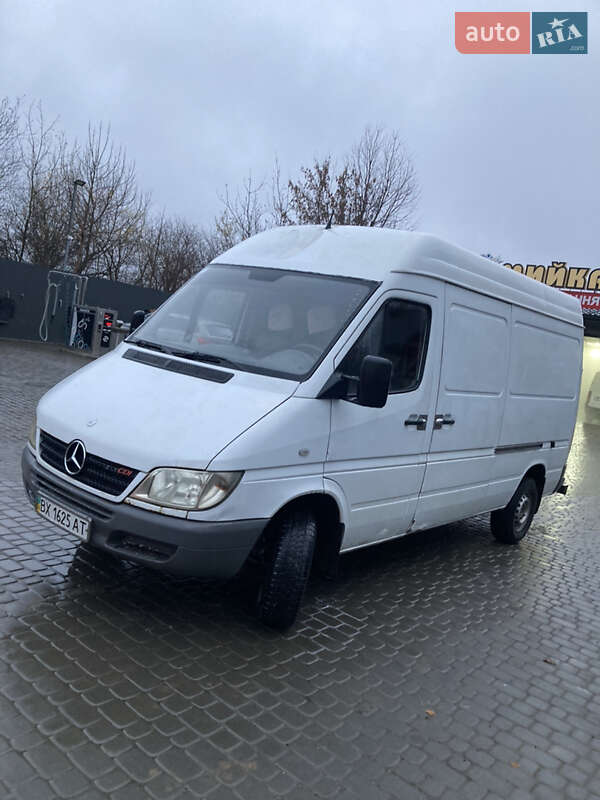 Грузовой фургон Mercedes-Benz Sprinter 2005 в Баре