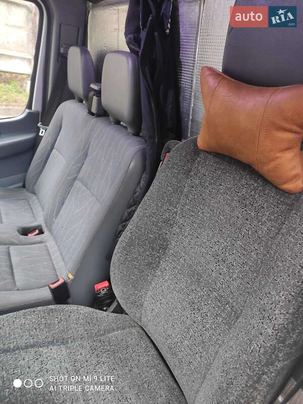 Грузовой фургон Mercedes-Benz Sprinter 2002 в Голованевске