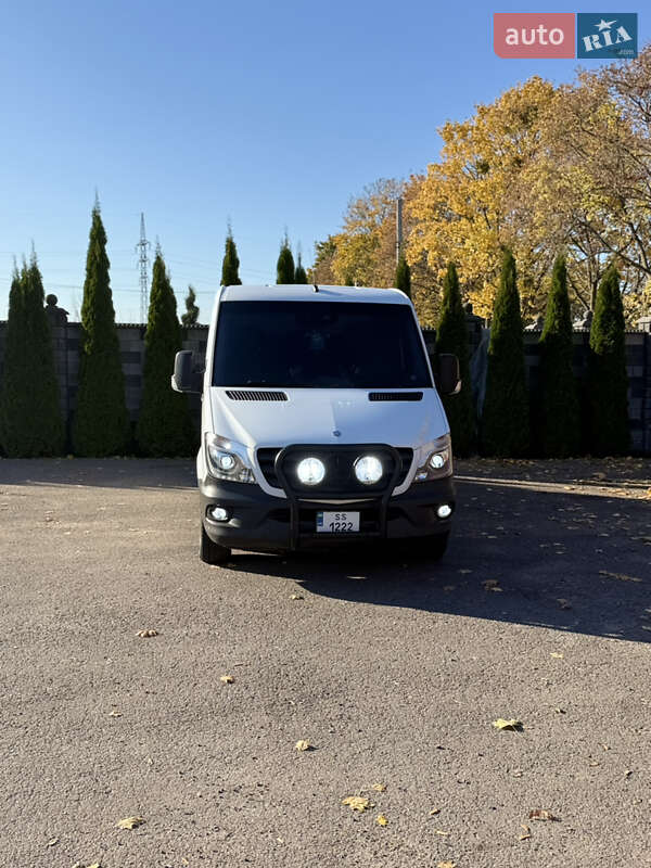 Вантажний фургон Mercedes-Benz Sprinter 2014 в Рівному
