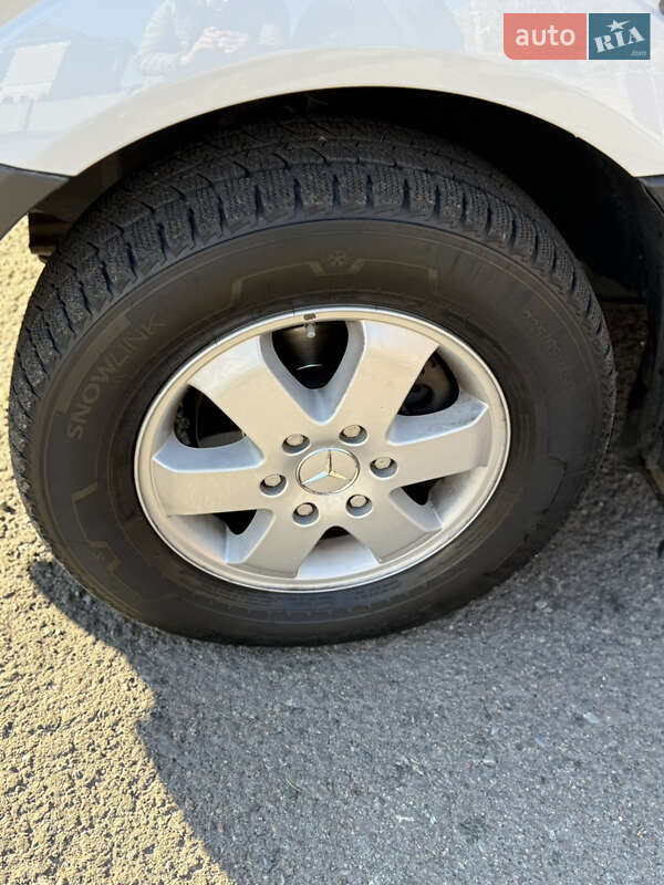 Вантажний фургон Mercedes-Benz Sprinter 2014 в Рівному