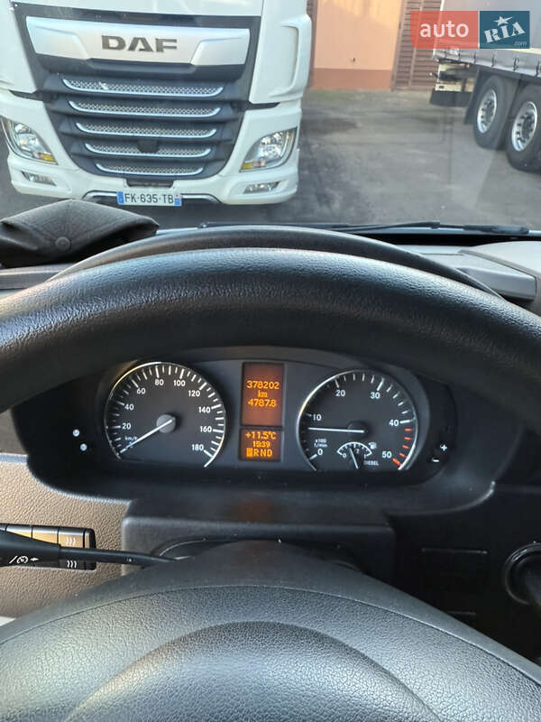 Вантажний фургон Mercedes-Benz Sprinter 2014 в Рівному