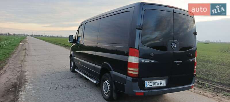 Вантажний фургон Mercedes-Benz Sprinter 2012 в Нікополі